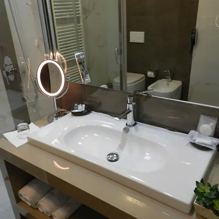 Boutique Kotoni 4* Τίρανα