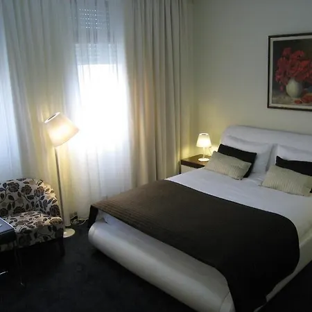 Boutique Kotoni ティラナ