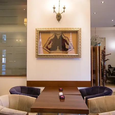 Boutique Kotoni Τίρανα