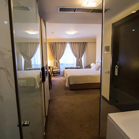 Boutique Kotoni Τίρανα