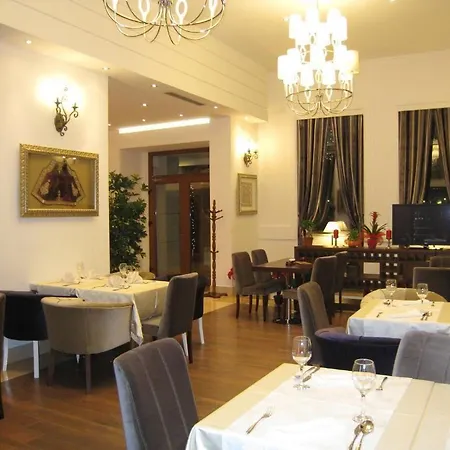Boutique Kotoni 4*