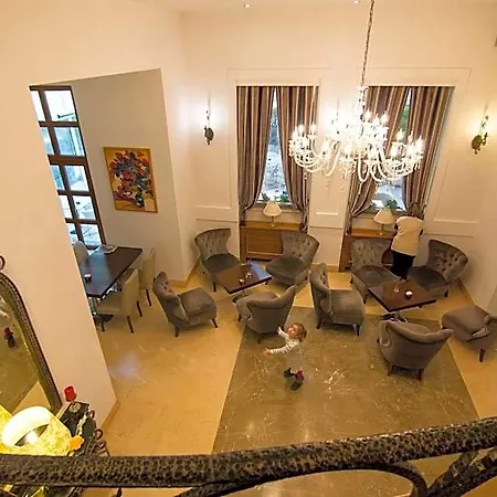 Boutique Kotoni 4*