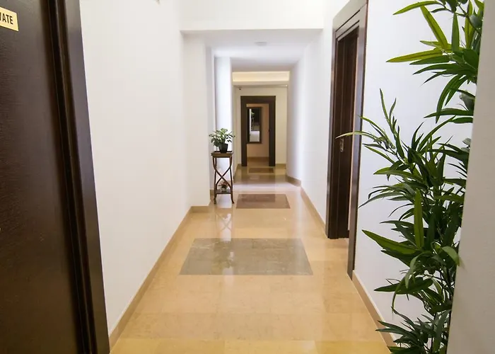 מלון Boutique Kotoni 4*