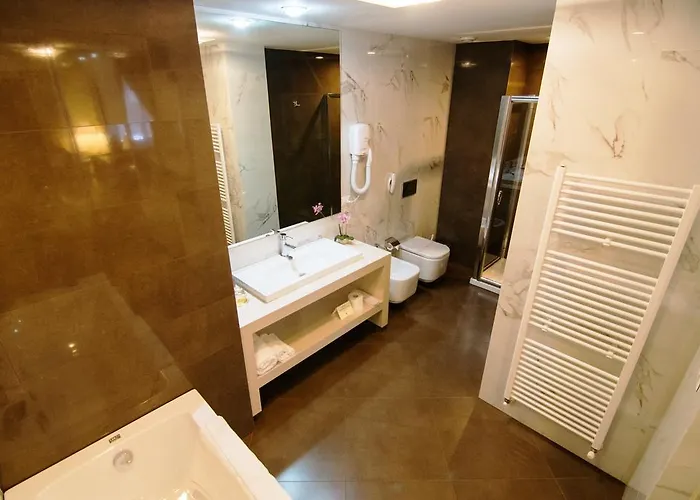 Boutique Kotoni 4* Tirana